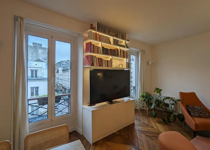 Elegant - Fbg Saint Denis شقة
