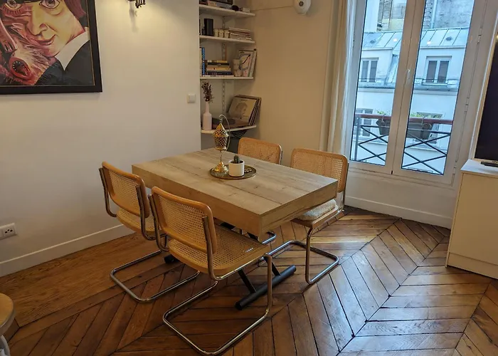 Elegant - Fbg Saint Denis * باريس